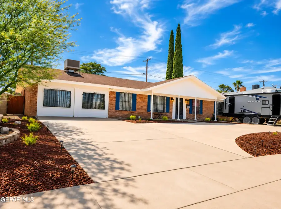 6605 Byron Street, El Paso, TX 79904 - #3