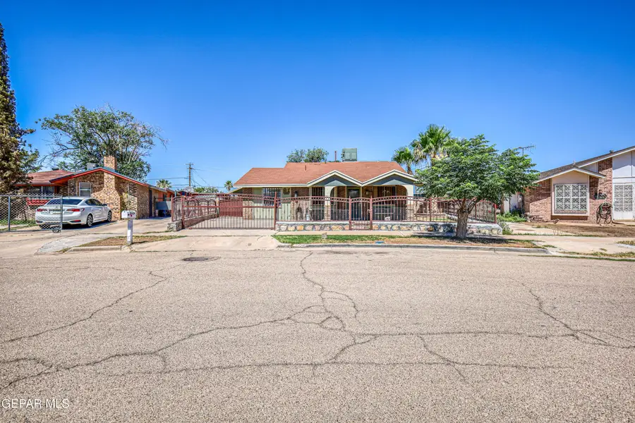 9724 Staubach Drive, El Paso, TX 79927 - #2