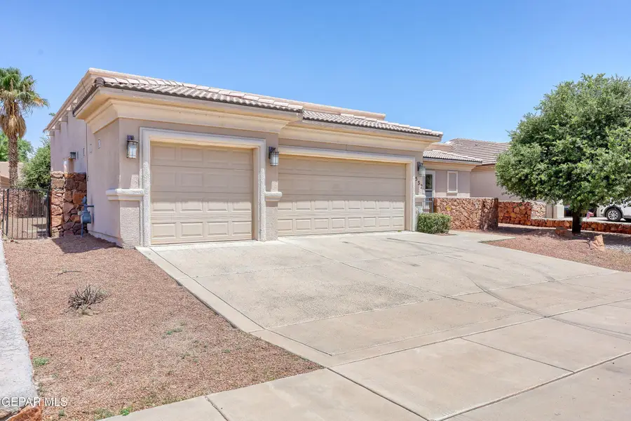 532 Via De Los Arboles, El Paso, TX 79932 - #3