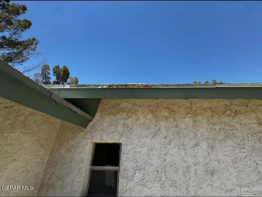220 NW G Avenue, Fabens, TX 79838 - #3