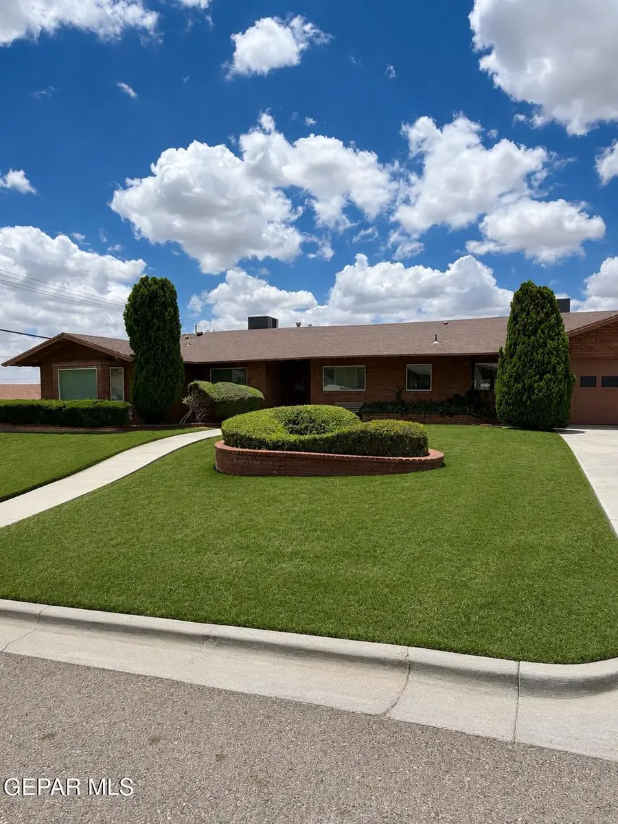 4009 Las Vegas Drive, El Paso, TX 79902 - #2