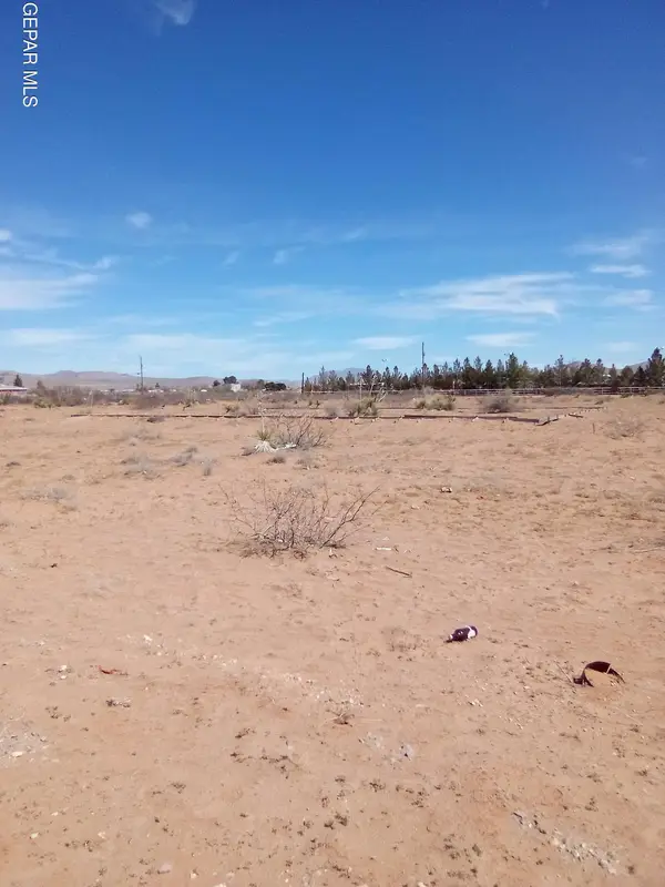 4920 Fort Defiance Drive, El Paso, TX 79938