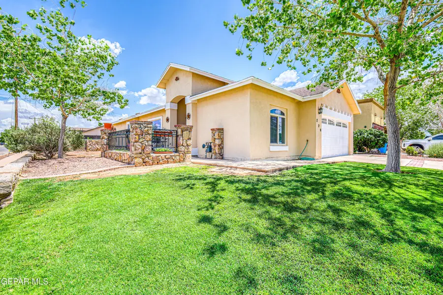 720 Lt Joe Magallanes Road, Socorro, TX 79927 - #2
