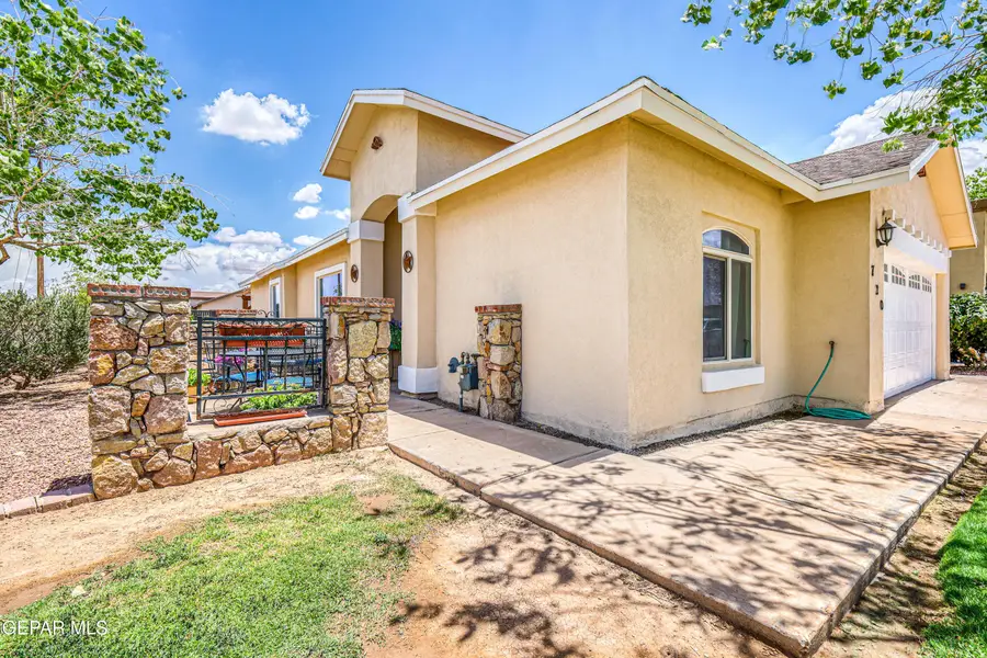 720 Lt Joe Magallanes Road, Socorro, TX 79927 - #3