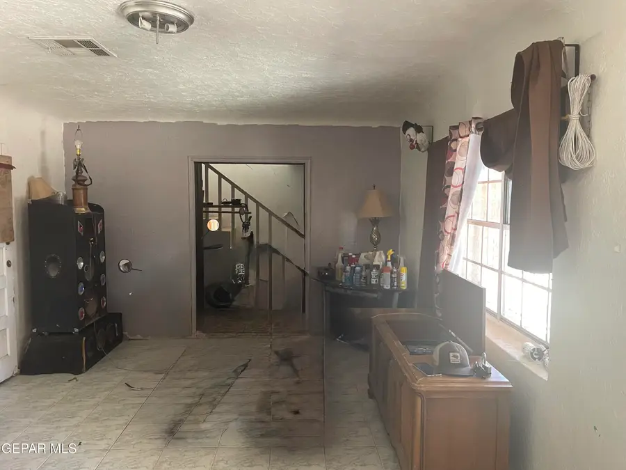 544 Barcelona Drive, El Paso, TX 79905 - #3