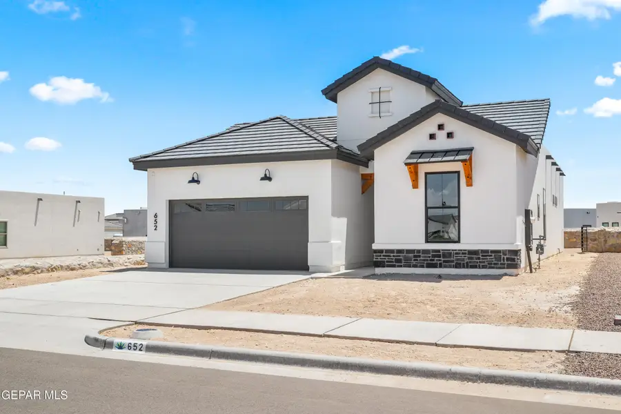 652 Paseo De La Reina Street, Horizon City, TX 79928 - #3