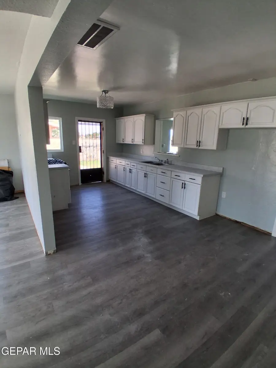 424 Pecos Street, El Paso, TX 79905 - #2