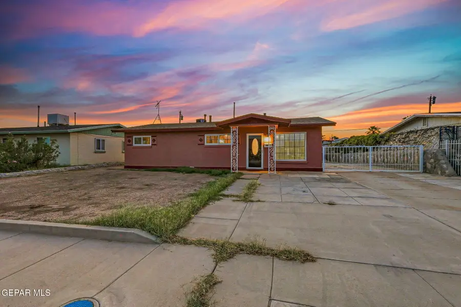 157 Cherry Street, El Paso, TX 79915 - #2