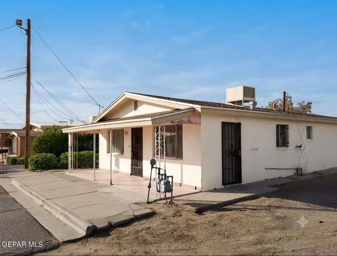708 E Washington Street, Anthony, TX 79821 - #1
