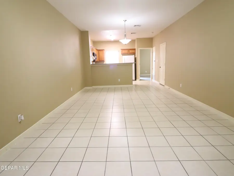 3150 N Yarbrough Drive #B2, El Paso, TX 79935 - #3