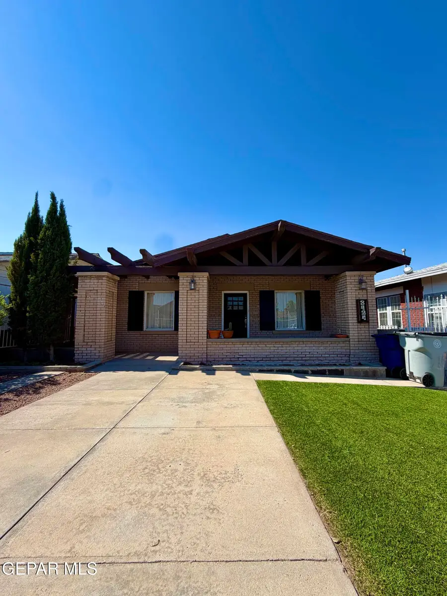 3424 La Luz Avenue, El Paso, TX 79903 - #3
