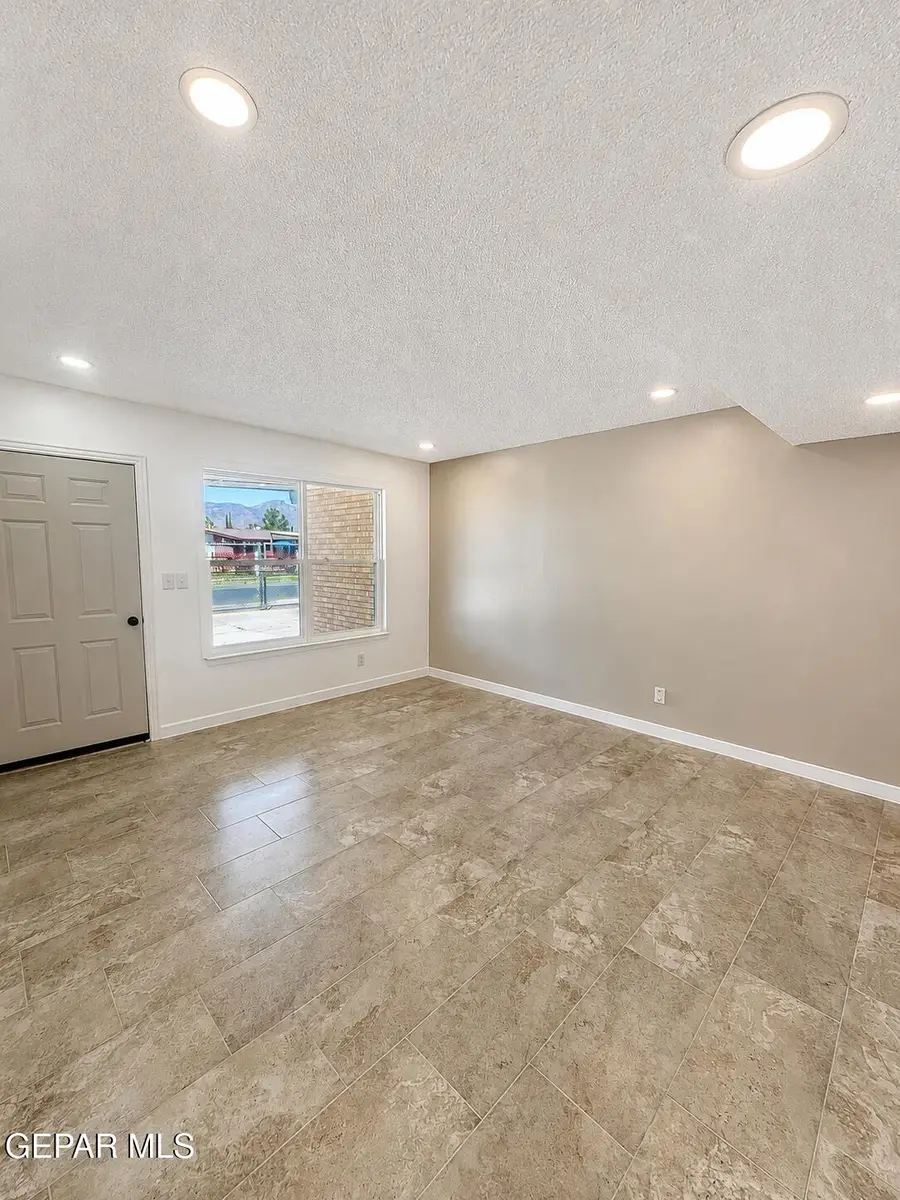 10736 Murphy Street, El Paso, TX 79924 - #3