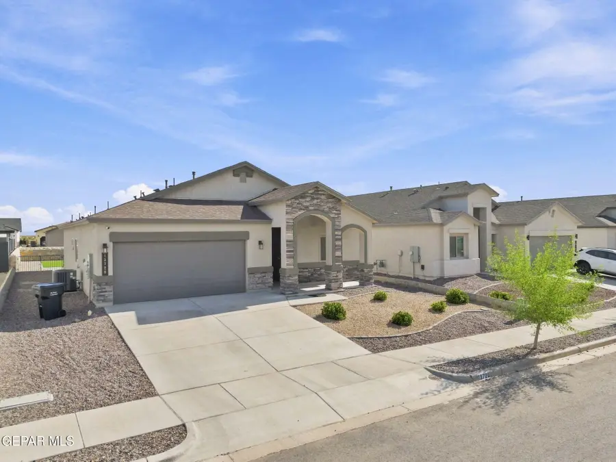 13720 Lago Vista Avenue, Horizon City, TX 79928 - #3