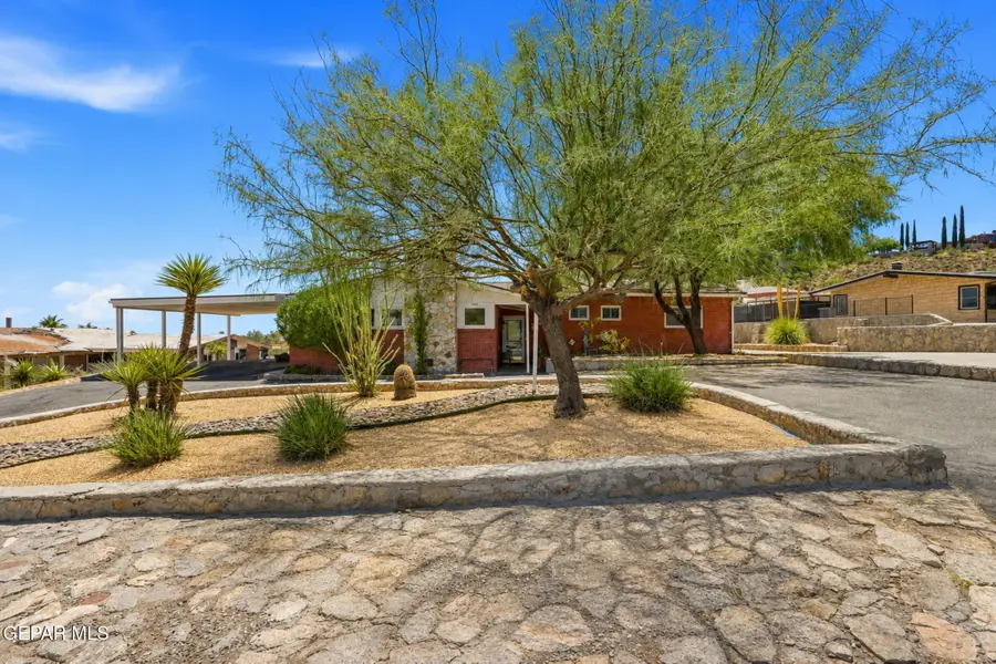 3208 Titanic Avenue, El Paso, TX 79904 - #2