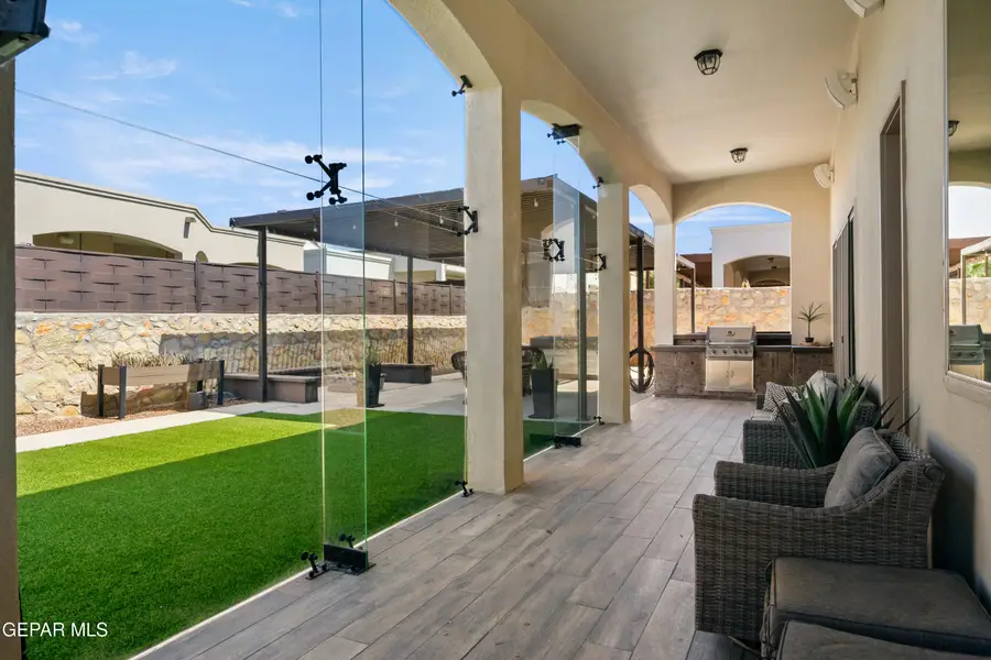 12261 Clifton Hill Road, Horizon City, TX 79928 - #3