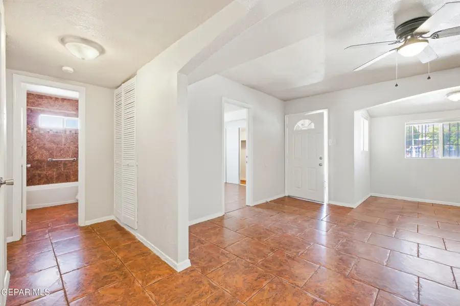 5520 Pollard Street, El Paso, TX 79904 - #3