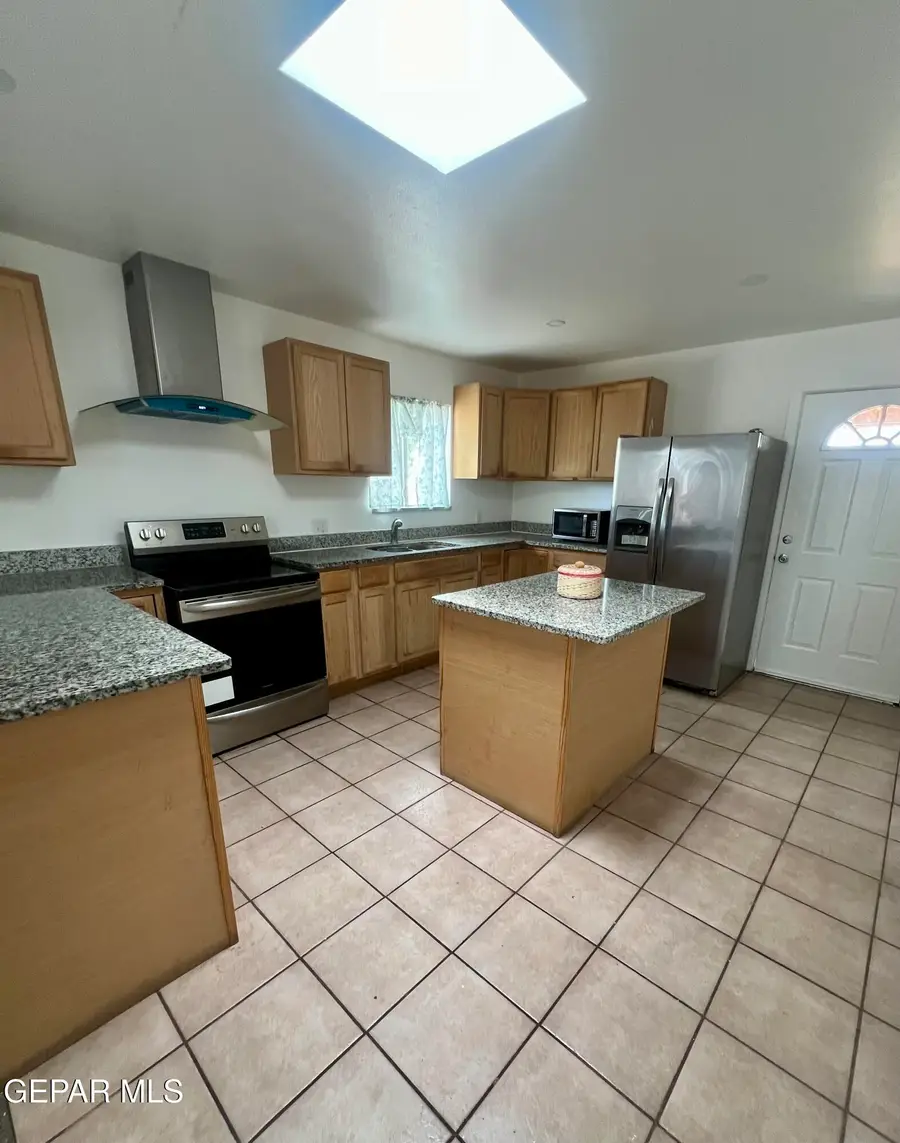 4300 Suwannee Street, El Paso, TX 79938 - #3