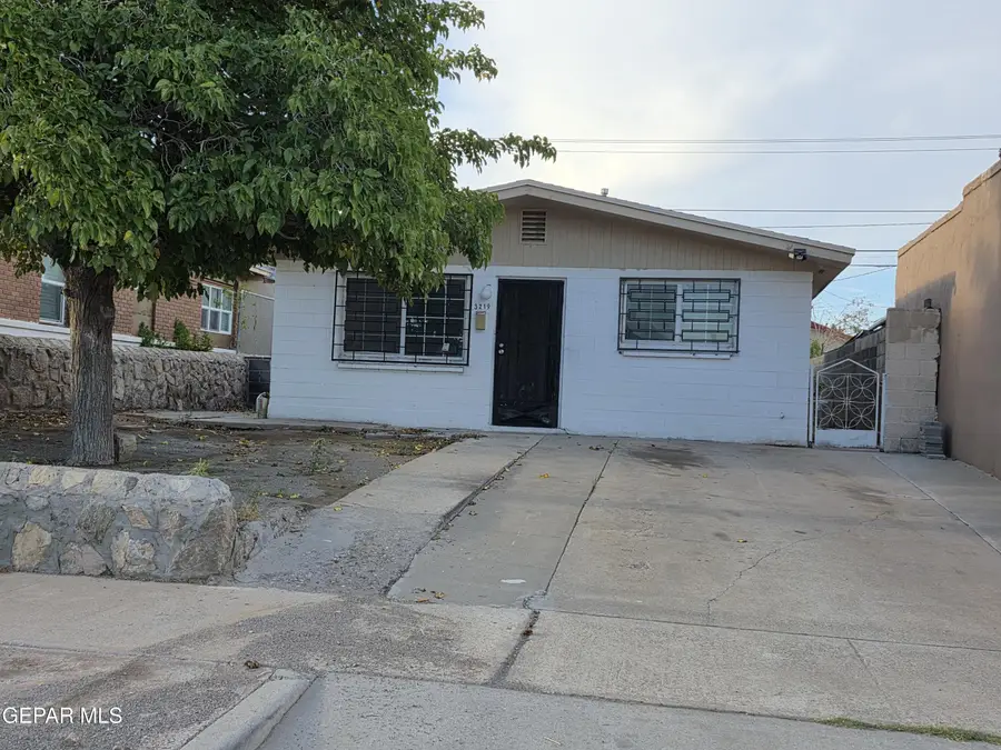 3219 Sacramento Avenue, El Paso, TX 79930 - #3