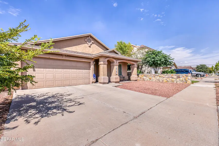 13191 Kestrel Avenue, Horizon City, TX 79928 - #3