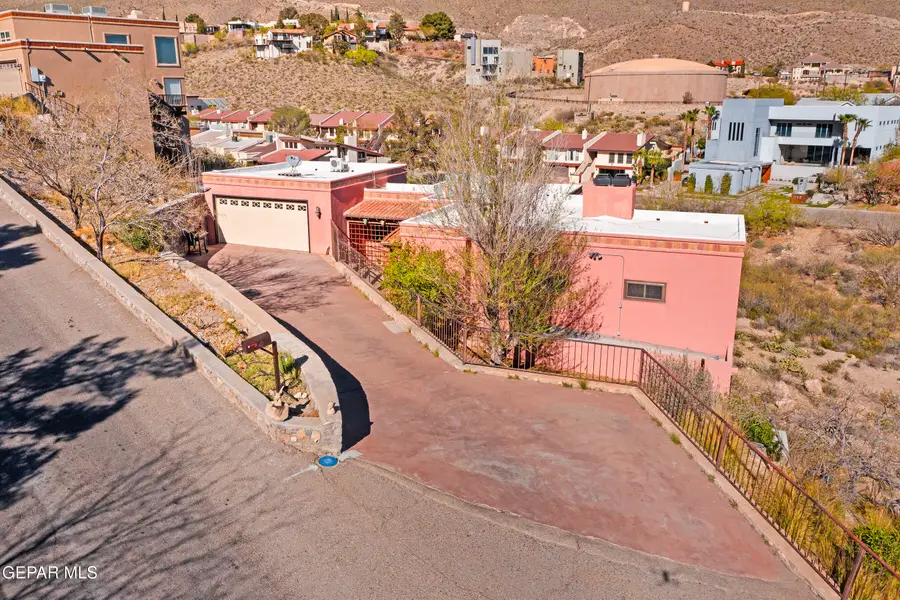 4 Sierra Crest Drive, El Paso, TX 79902 - #2