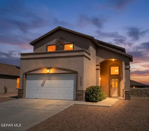 2304 Glitter Point, El Paso, TX 79938