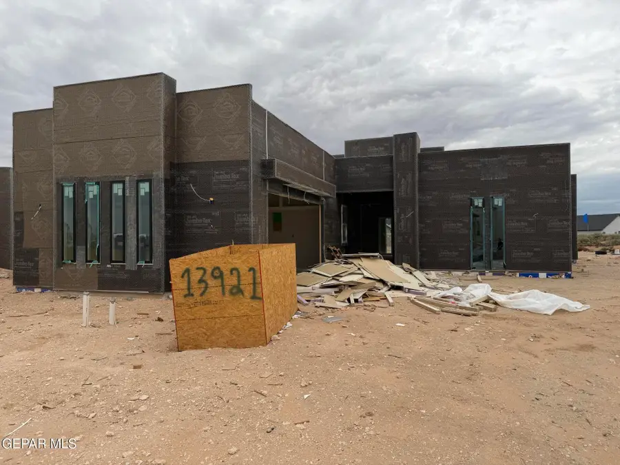 13921 Summer View Avenue, El Paso, TX 79928 - #3