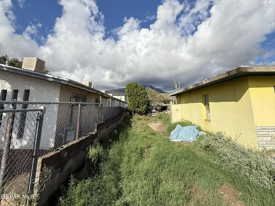 8919 Robert Drive, El Paso, TX 79904 - #2