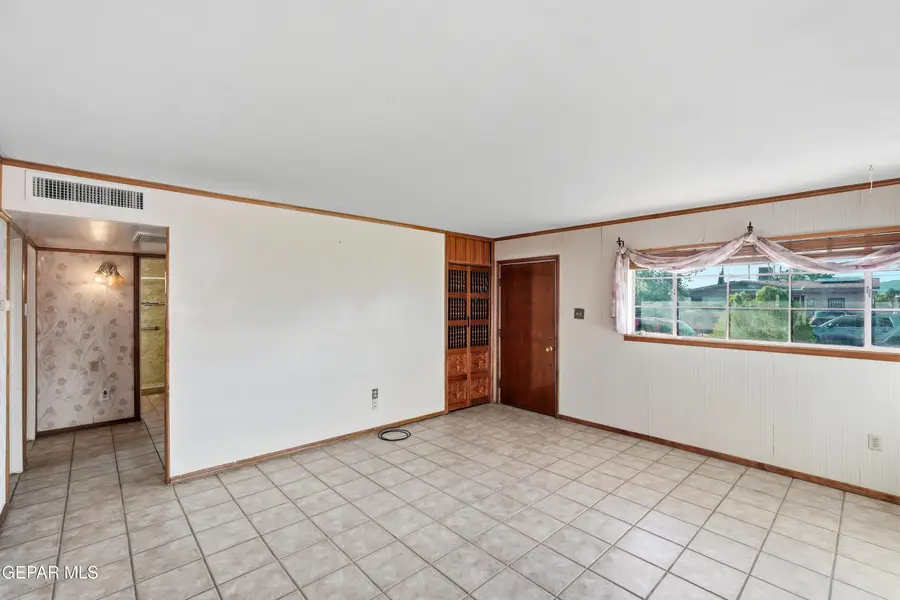 232 Mango Road, El Paso, TX 79915 - #3
