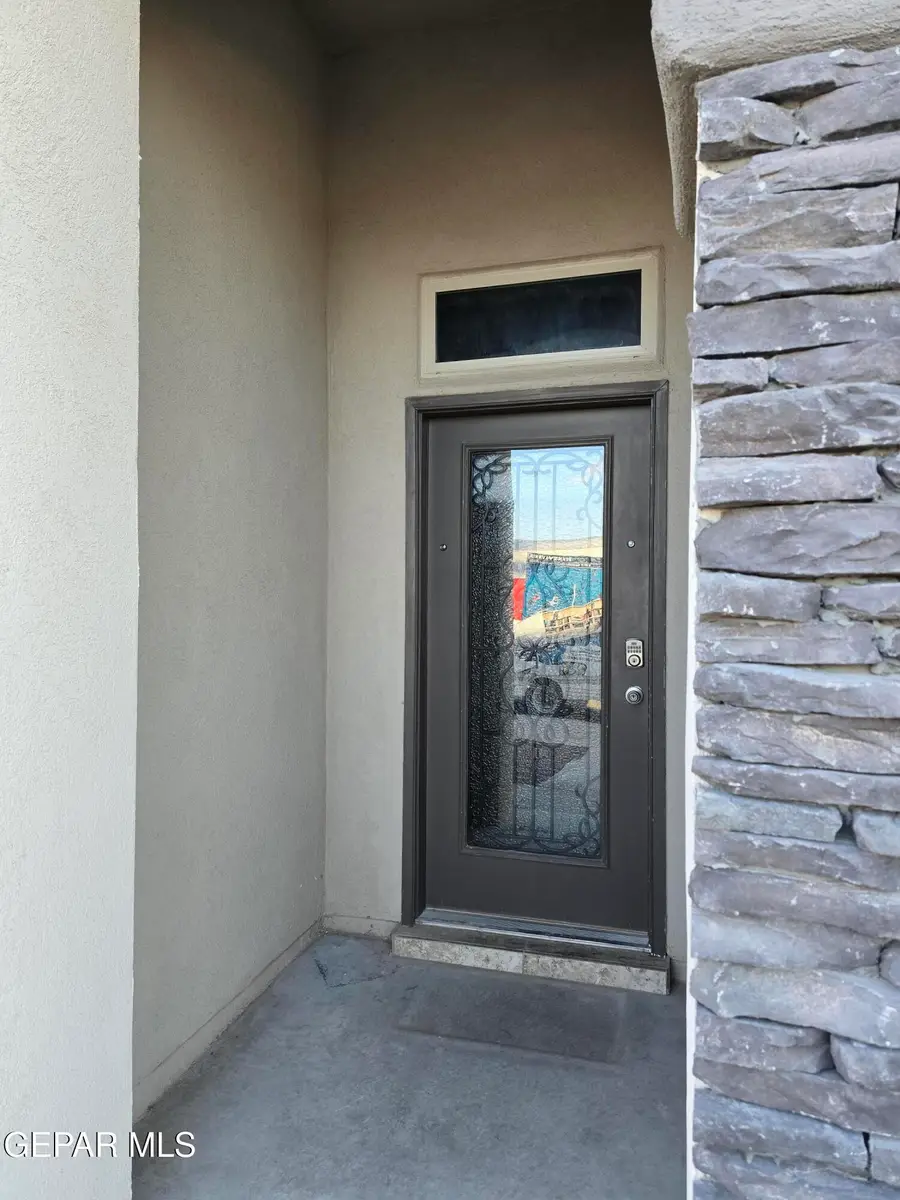 332 Bellwoode Avenue, El Paso, TX 79932 - #3