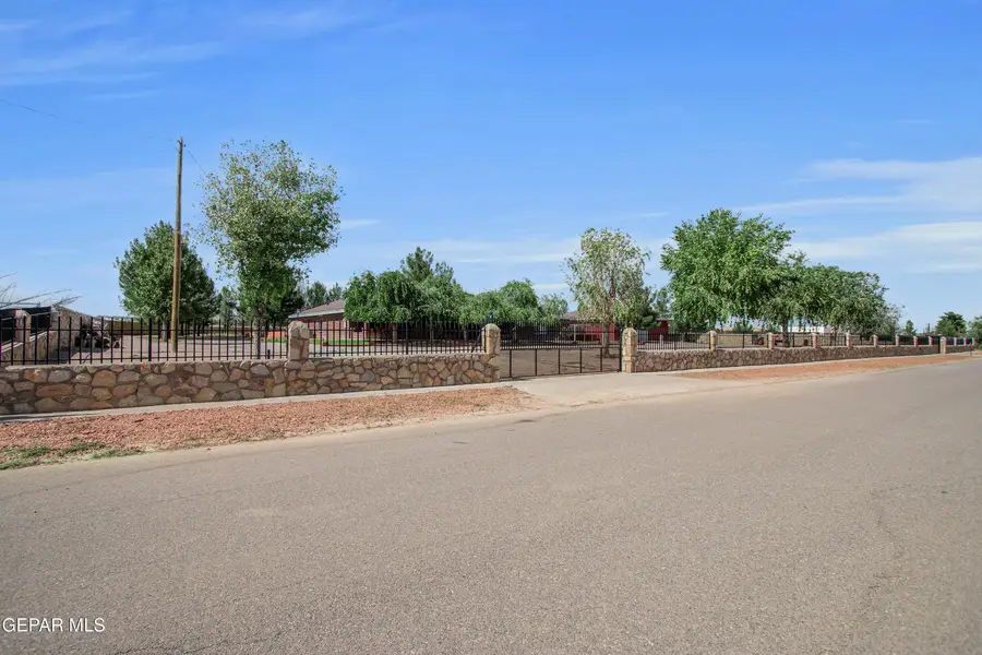 166 W Hills Drive, Anthony, NM 88021 - #2