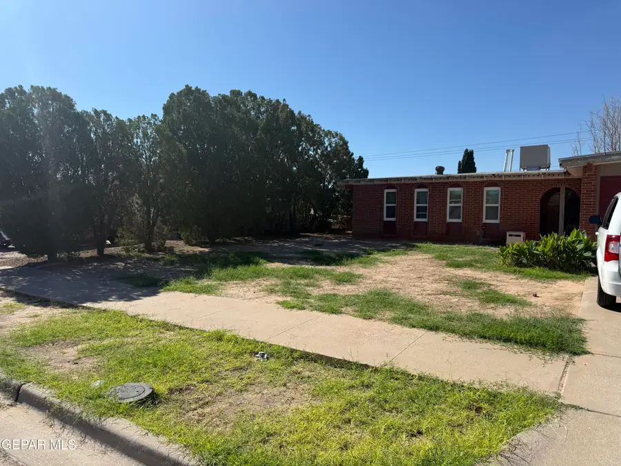 10540 Darin Road, El Paso, TX 79925 - #2