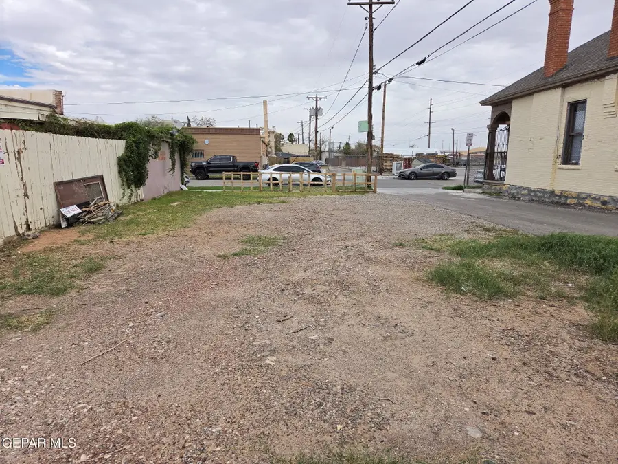 109 Hills Street, El Paso, TX 79901 - #3