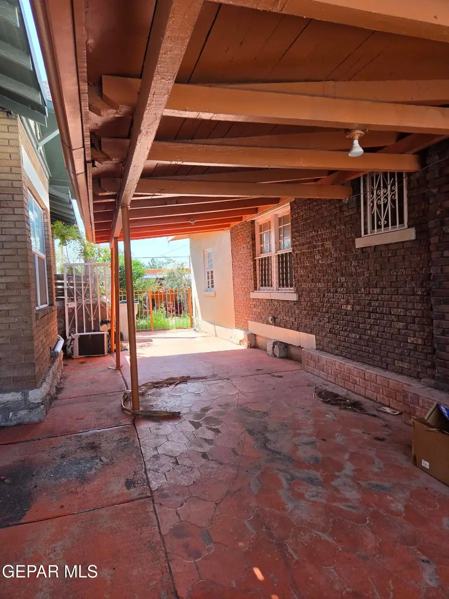 3306 Montana Avenue, El Paso, TX 79903 - #2
