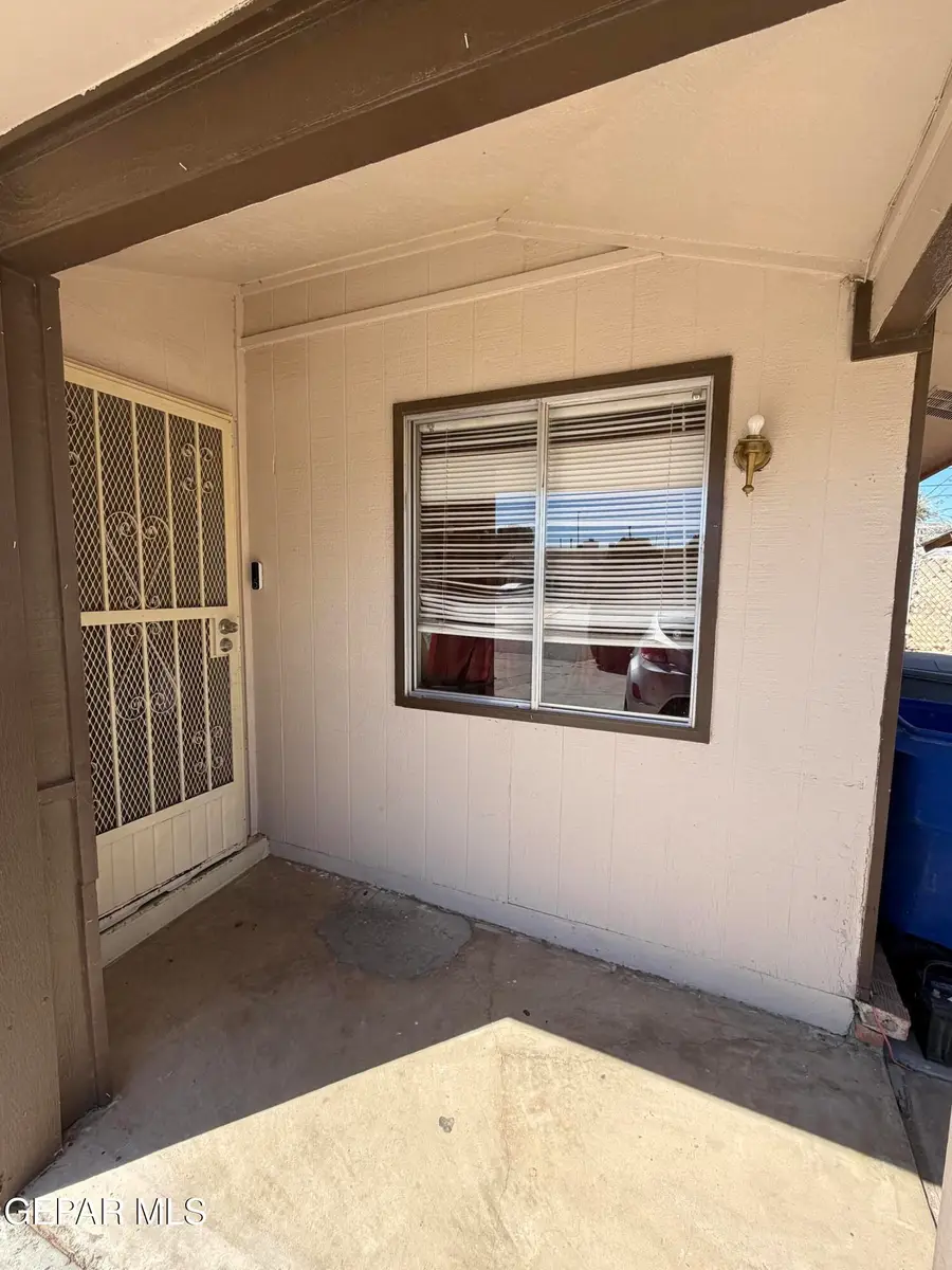 1907 Estrada Drive, El Paso, TX 79936 - #2