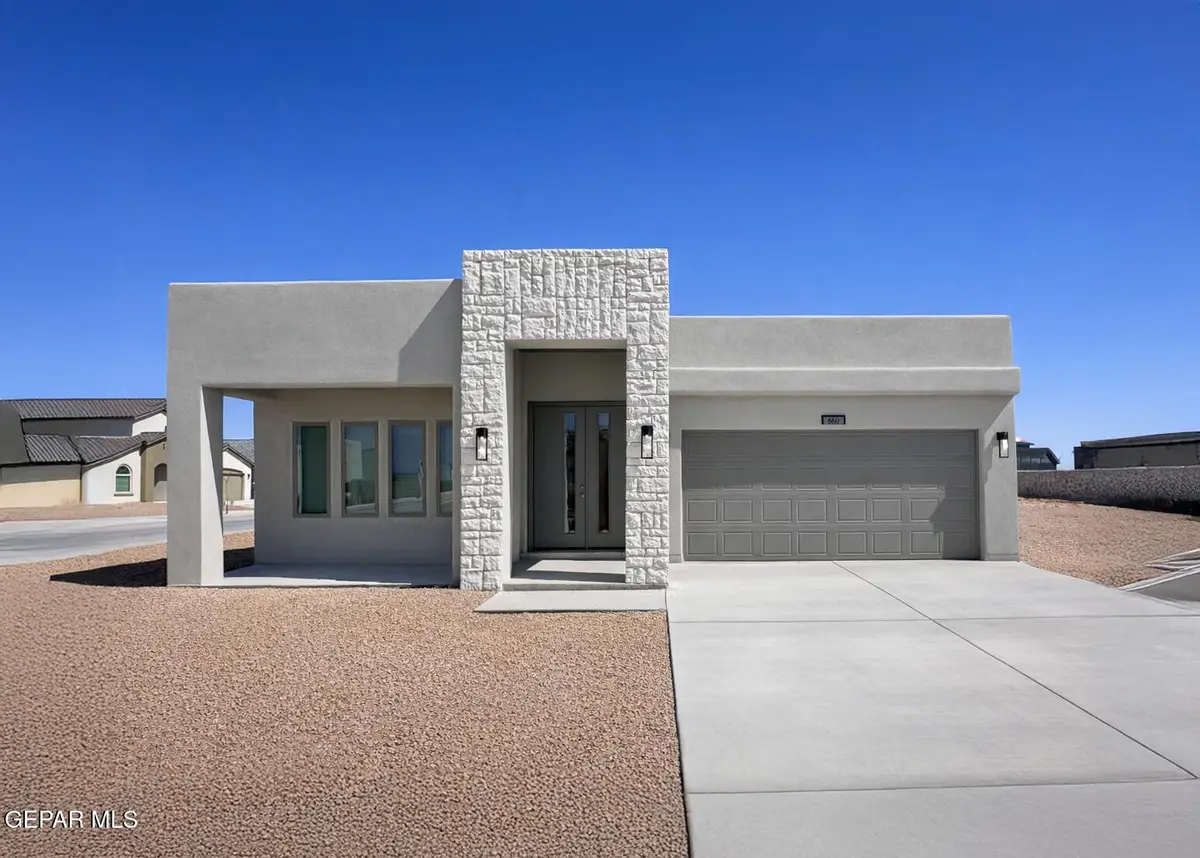660 Paseo De La Reina Street, Horizon City, TX 79928 - #1