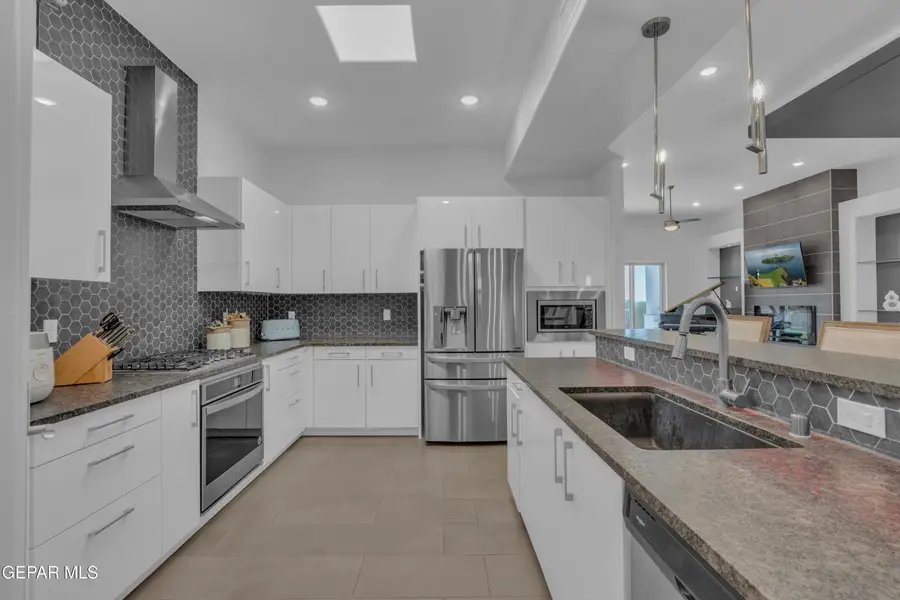 7406 Wooden Nickel Drive, El Paso, TX 79911 - #3