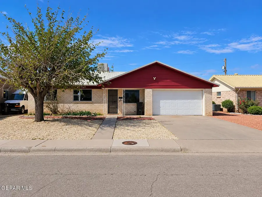 2507 Yale Avenue, Alamogordo, NM 88310 - #2