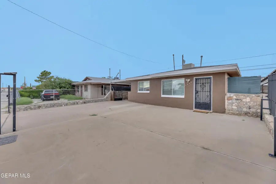 7337 Mimosa Avenue, El Paso, TX 79915 - #2