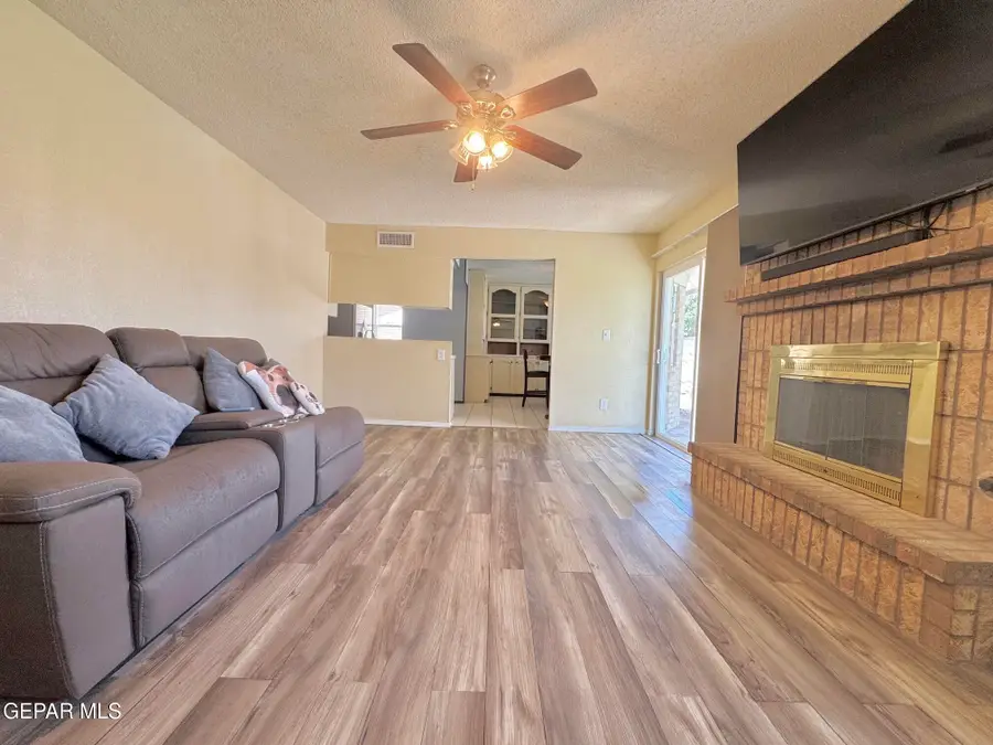 3328 Slocum Street, El Paso, TX 79936 - #2