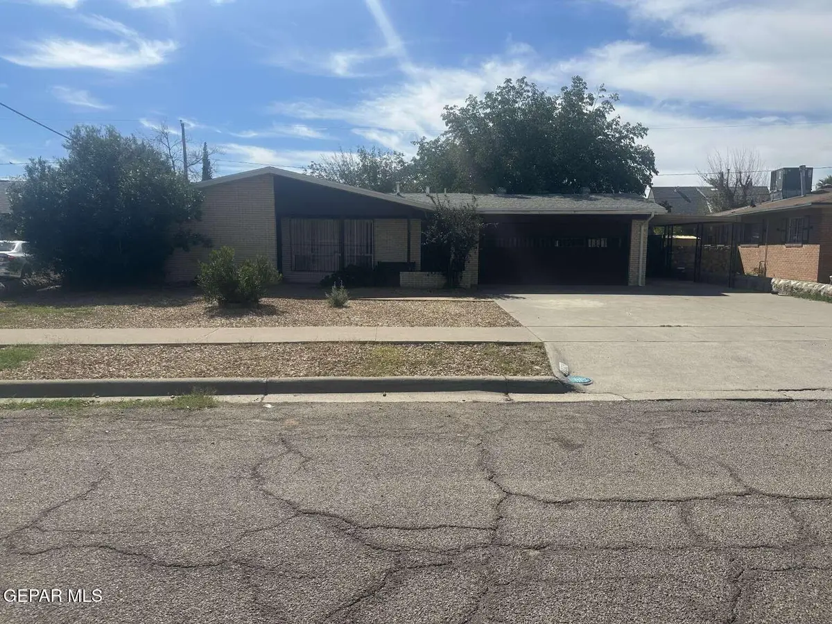 10024 Chezelle Drive, El Paso, TX 79925 - #1
