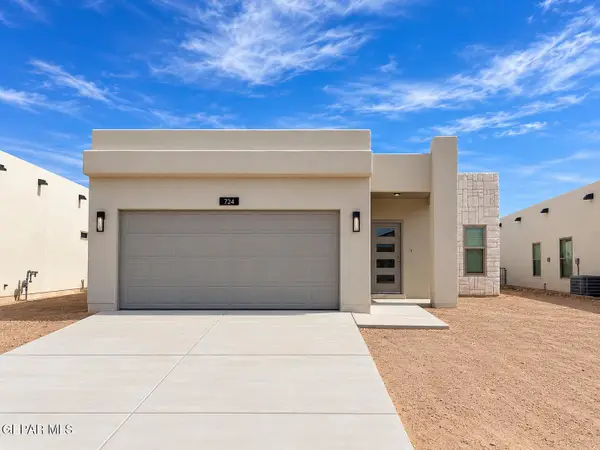 724 Paseo Astuto Place, Horizon City, TX 79928