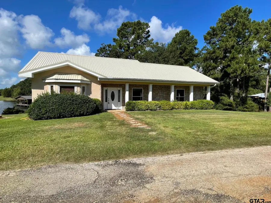 160 Lookout Point Drive, Grapeland, TX 75844 - Image #3