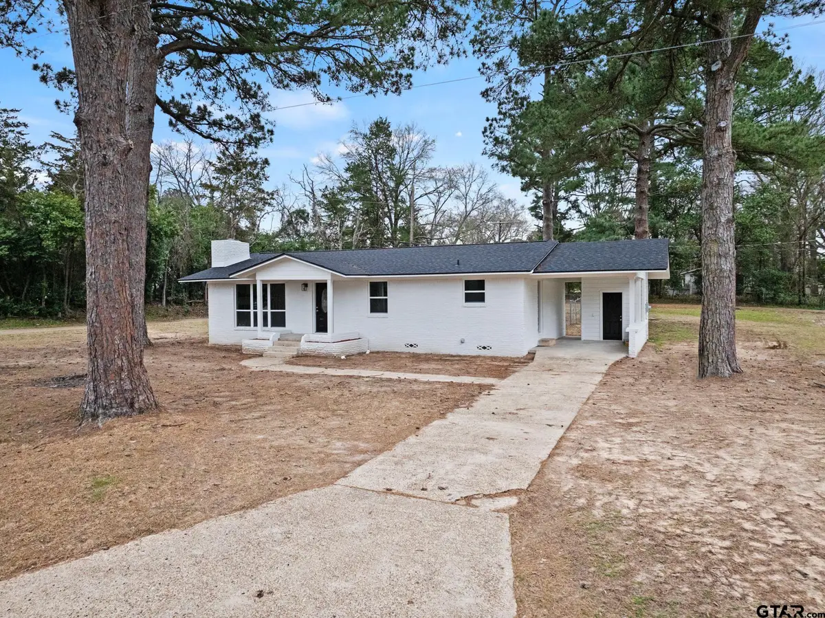 303 Campbell St, Daingerfield, TX 75638 - Image #1