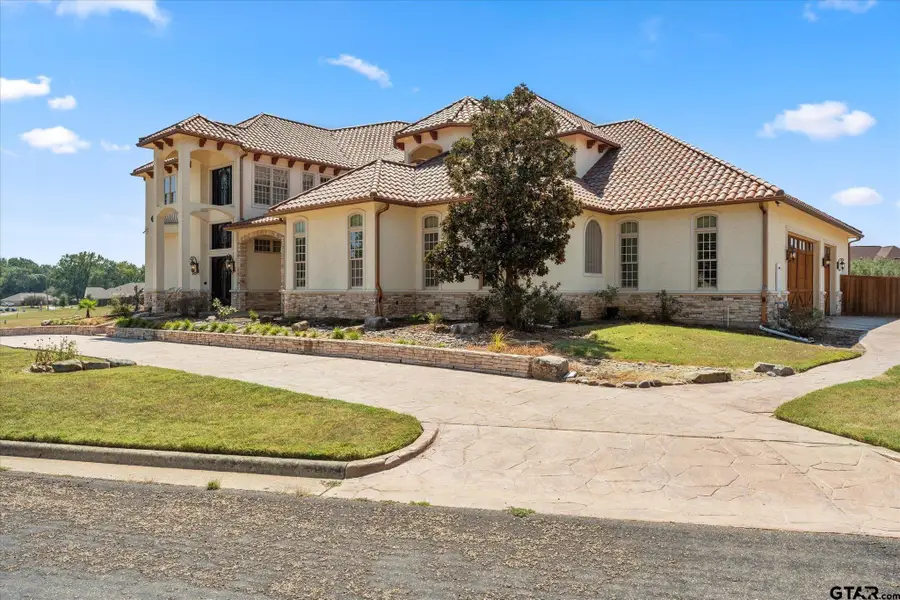 224 KATHRYN CT, Mount Pleasant, TX 75455 - Image #2