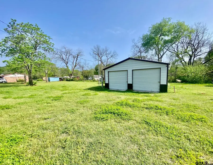 201 W Pine Street, Crockett, TX 75835 - Image #2