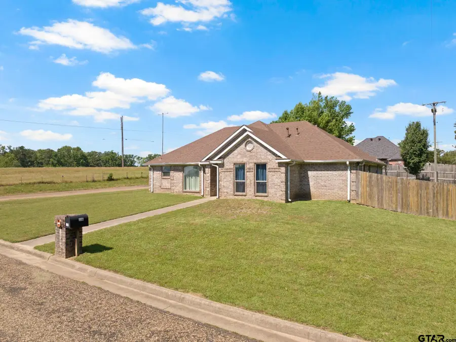 2310 Gale, Mount Pleasant, TX 75455 - Image #3