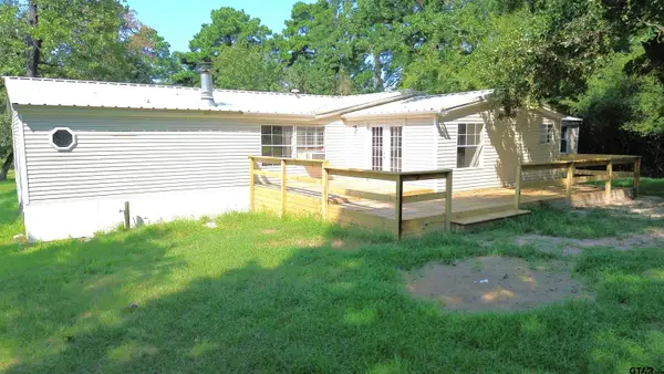 392 Pine Street, Crockett, TX 75835