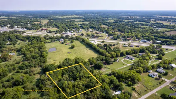 338 Roberts Rd, Point, TX 75472