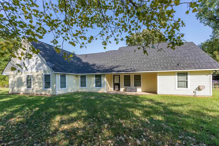 23240 J E B Circle, Frankston, TX 75763 - Image #3