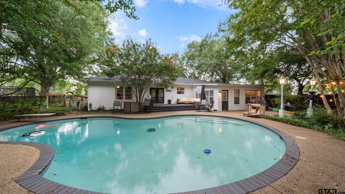 518 W Kansas Street, Van, TX 75790 - #1